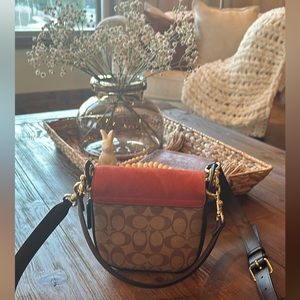 Coach Kleo 17 NEW without tags Leather Suede Crossbody and Top Handle